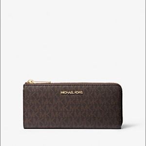 Michael Kors Jet Set Travel Large Logo Quarter-Zip Wallet- Brand New- Brown